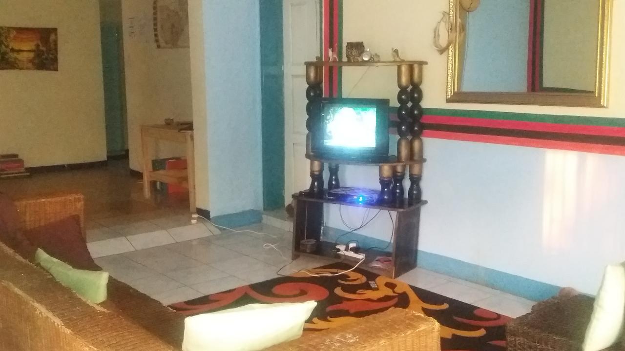 بيت شباب Kumunzi Backpackers لوساكا المظهر الخارجي الصورة