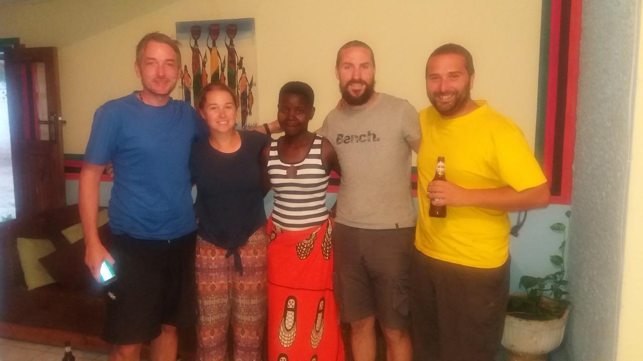 بيت شباب Kumunzi Backpackers لوساكا المظهر الخارجي الصورة