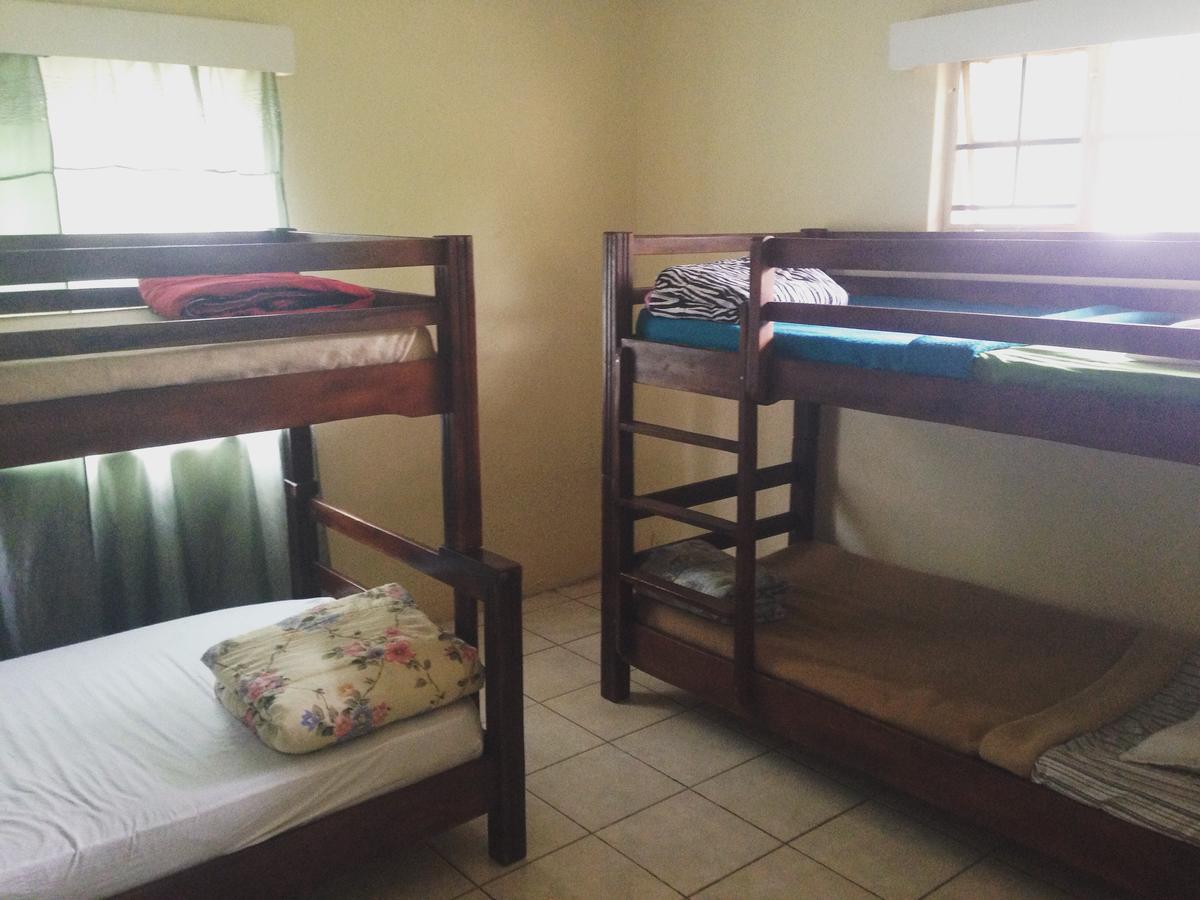 بيت شباب Kumunzi Backpackers لوساكا المظهر الخارجي الصورة